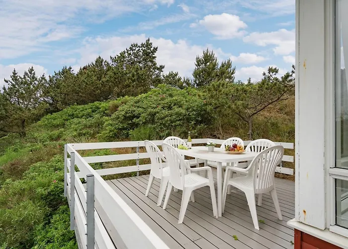 Taimi - 200m From The Sea By Interhome Feriehus